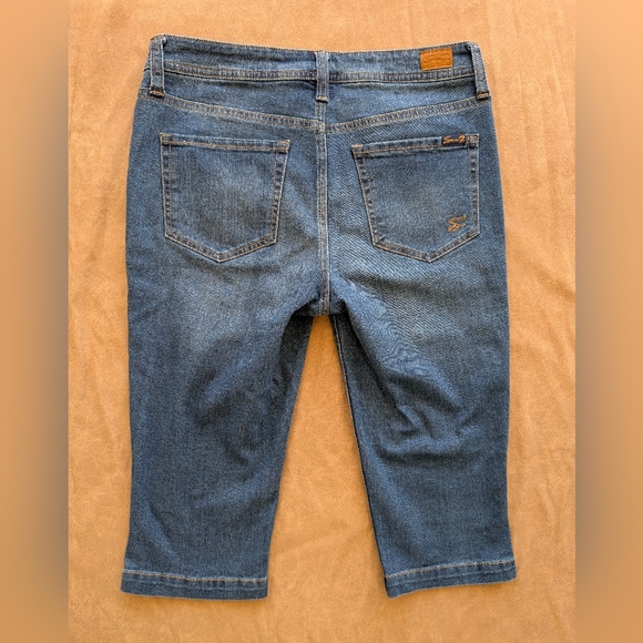 Seven7 Audrey Skimmer Mid Rise Slim Fit Capri Jeans! Size 8! - Picture 6 of 6